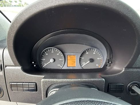 Used 2017 Mercedes-Benz Sprinter 2500 image 11