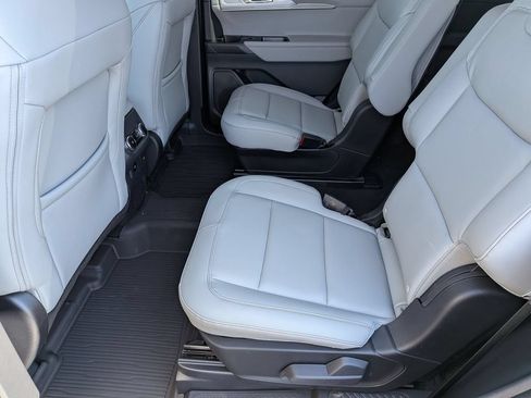 New 2026 Ford Explorer Active w/ Active Comfort Package AWD/4WD image 20