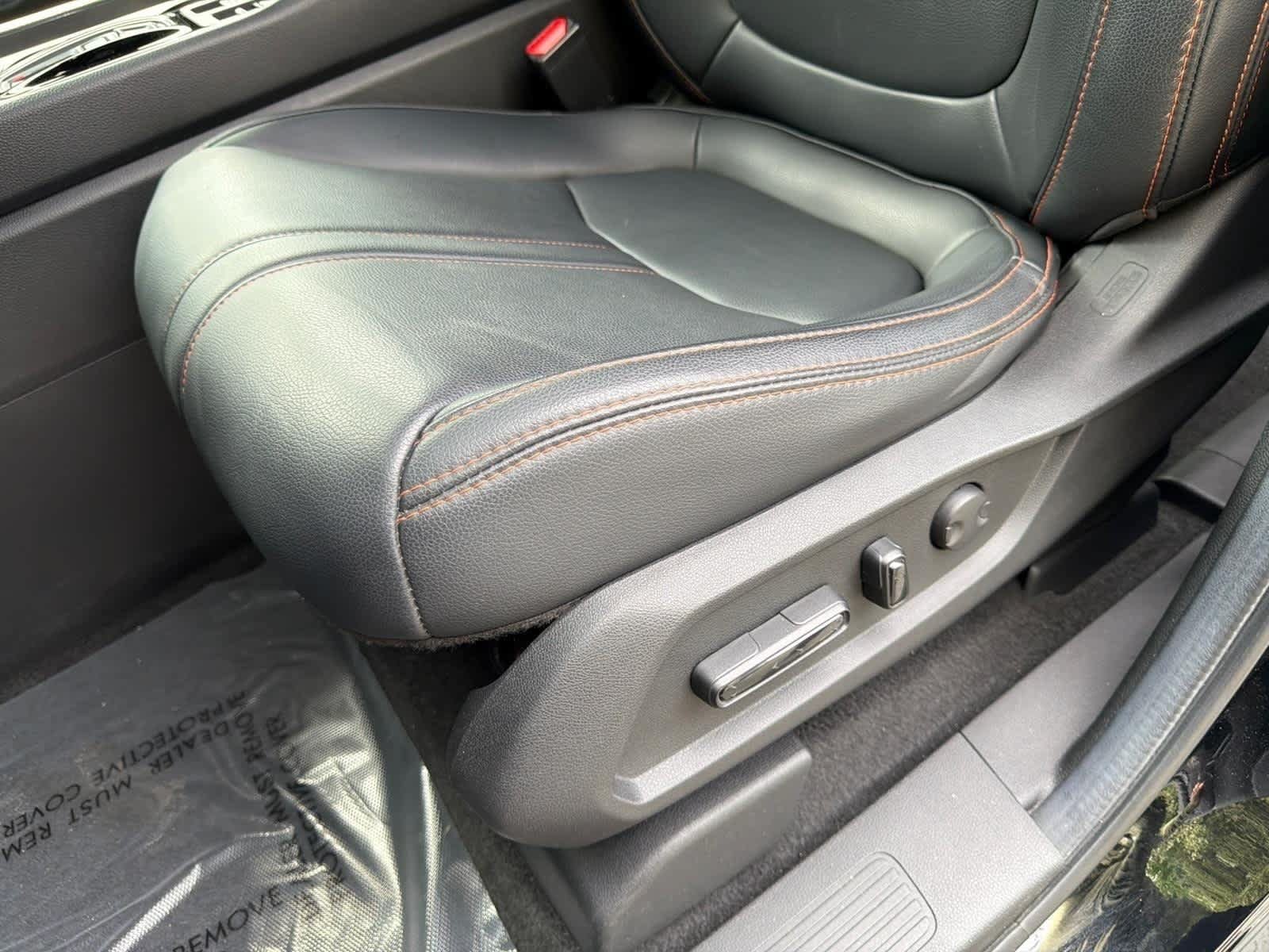 Used 2025 Honda Pilot TrailSport image 16