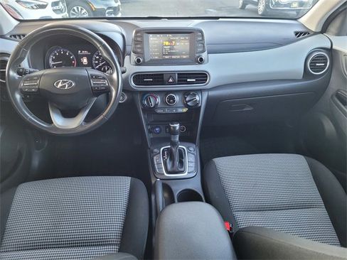 Used 2021 Hyundai Kona SEL image 6