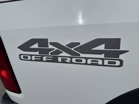 Used 2017 RAM 2500 Tradesman w/ Chrome Appearance Group image 11