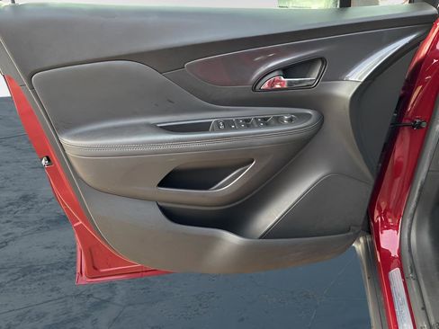 Used 2022 Buick Encore Preferred w/ Safety Package image 9