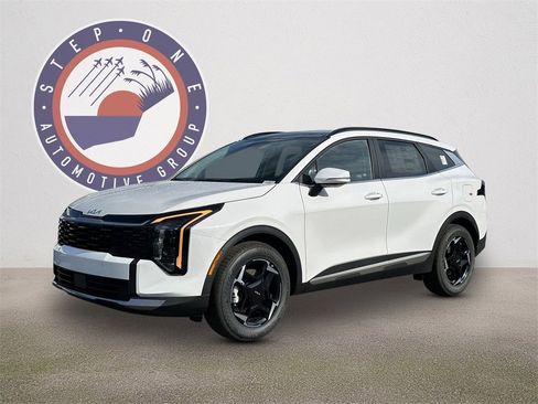 New 2026 Kia Sportage EX image 2