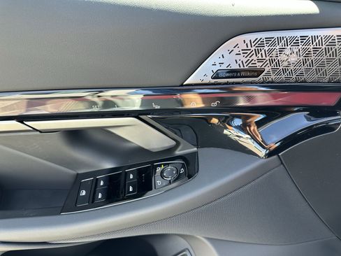 New 2026 BMW 550e xDrive image 12