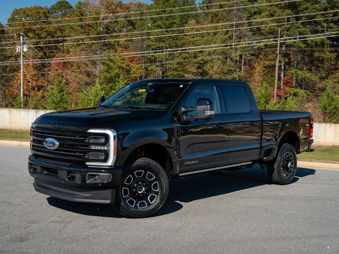 New 2026 Ford F350 Platinum w/ FX4 Off-Road Package AWD/4WD image 3