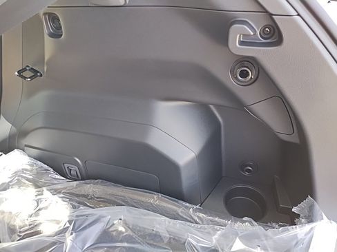 Used 2025 Subaru Crosstrek 2.0i Premium image 45