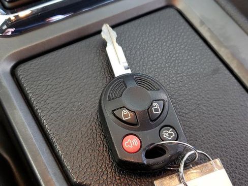 Used 2010 Ford Mustang GT image 23