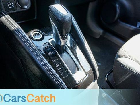 Used 2019 Nissan Kicks SV image 32