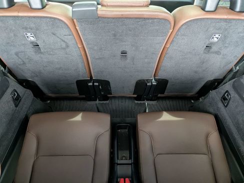 Used 2020 Volvo XC90 T6 Momentum w/ Protection Package Premier AWD/4WD image 37