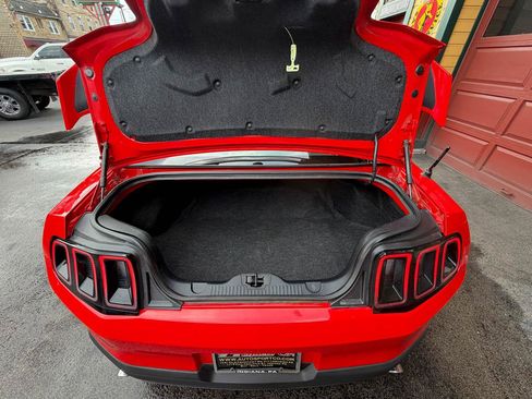 Used 2012 Ford Mustang GT Premium image 20