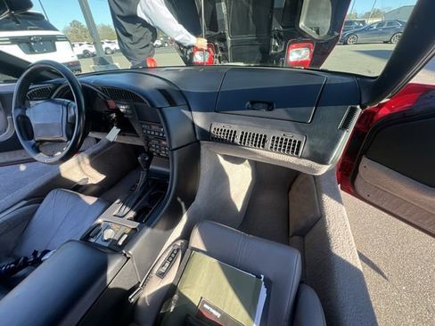 Used 1991 Chevrolet Corvette Convertible image 22