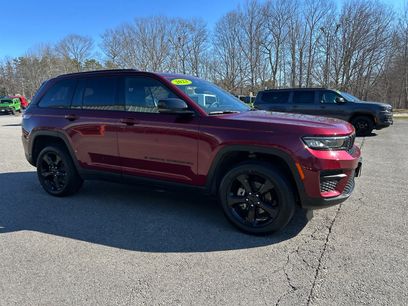 Used 2023 Jeep Grand Cherokee Altitude