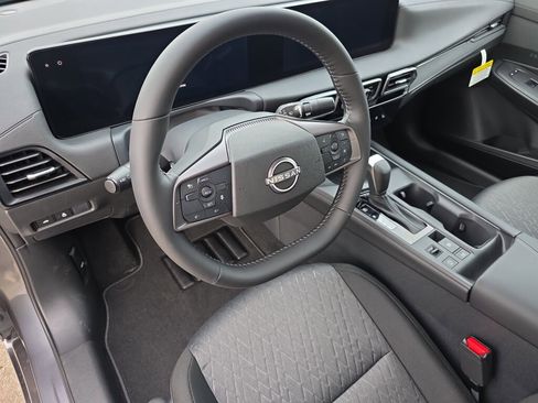 New 2026 Nissan Sentra SV w/ SV Convenience Package FWD image 6