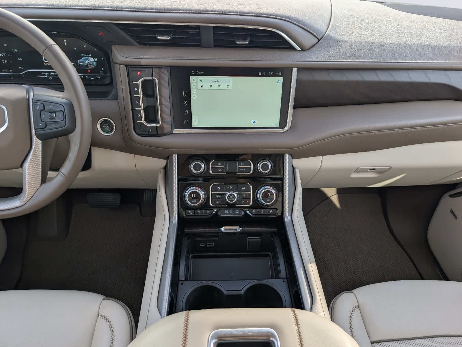 Used 2023 GMC Yukon XL Denali AWD/4WD image 22