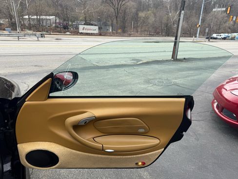 Used 2002 Porsche 911 Carrera image 21