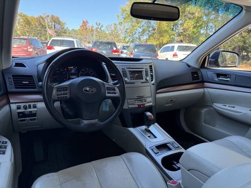 Used 2014 Subaru Outback 2.5i Limited image 17
