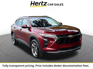 Used 2025 Chevrolet Trax LT FWD video 1
