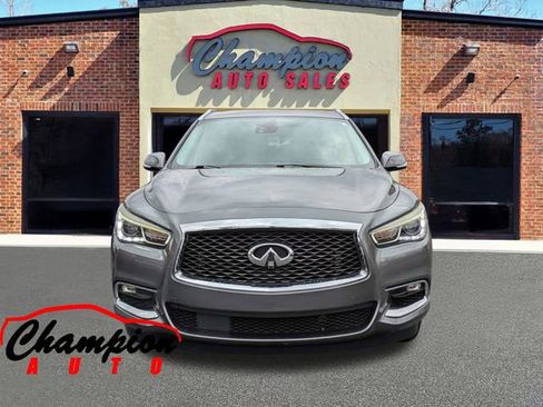 Used 2019 INFINITI QX60 Luxe w/ Essential Package image 7
