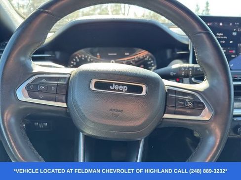 Used 2023 Jeep Compass Latitude AWD/4WD image 11