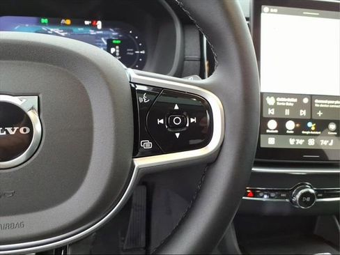 New 2026 Volvo XC90 T8 Ultra w/ Protection Package Premier image 17