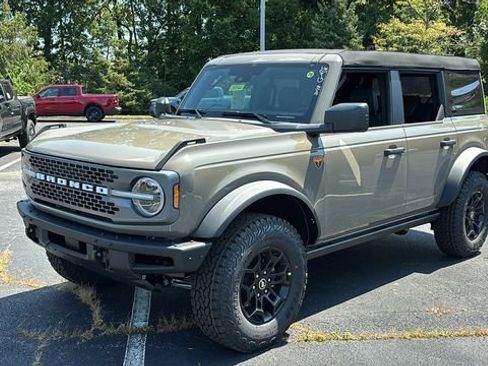 New 2026 Ford Bronco Badlands AWD/4WD image 2