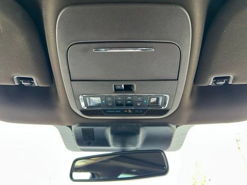 Used 2025 Ford F150 King Ranch w/ FX4 Off-Road Package AWD/4WD image 19