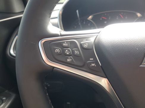 Used 2024 Chevrolet Equinox LT image 22