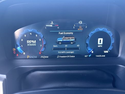 Certified 2025 Ford Bronco Outer Banks AWD/4WD image 37