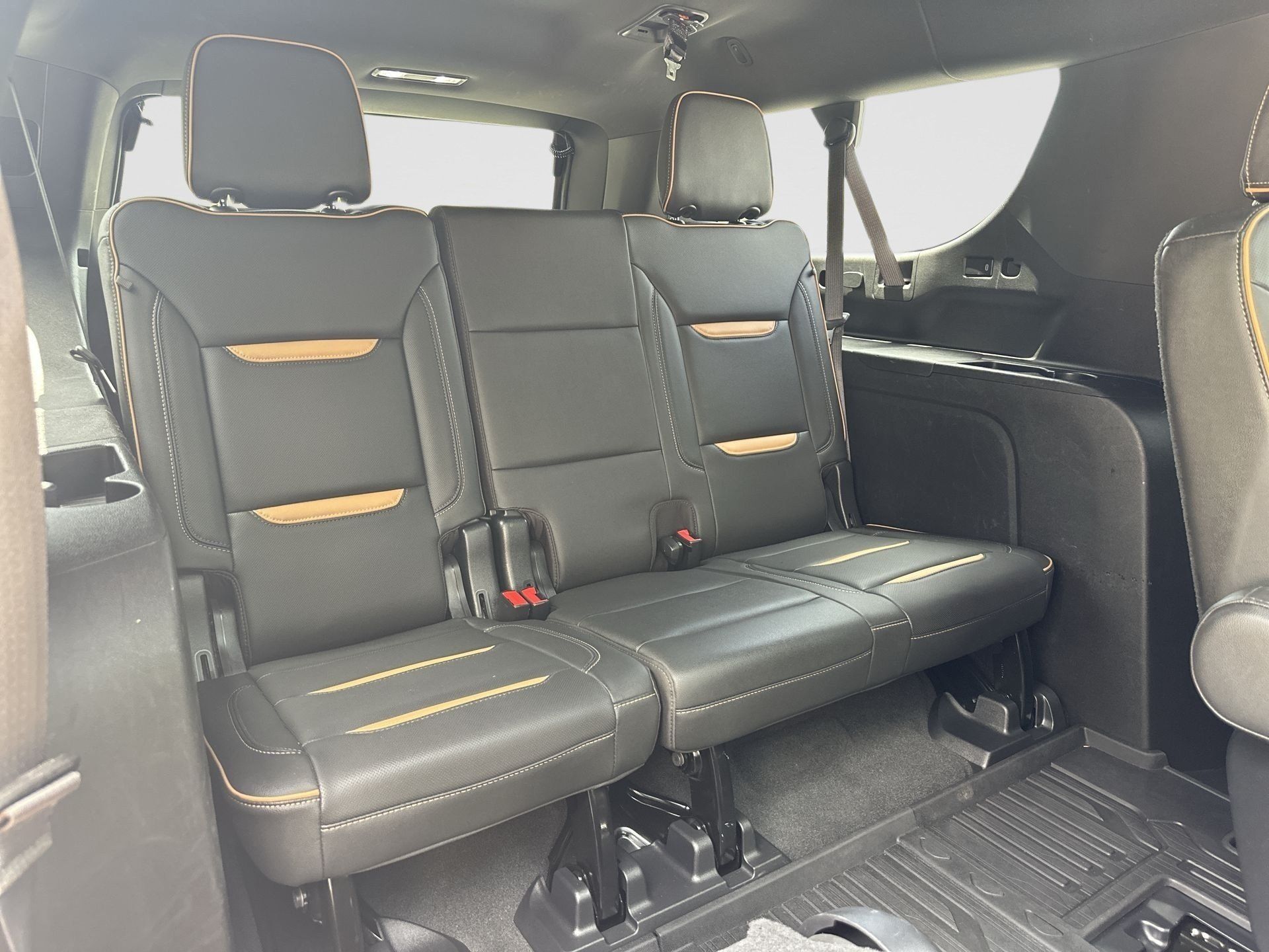 Certified 2021 GMC Yukon XL AT4 w/ AT4 Premium Package AWD/4WD image 27