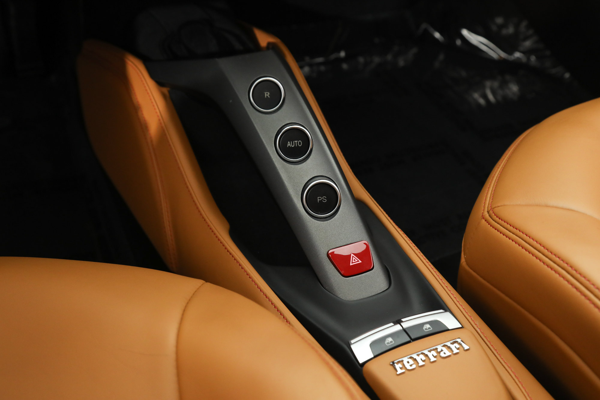 Used 2018 Ferrari 488 GTB RWD image 28