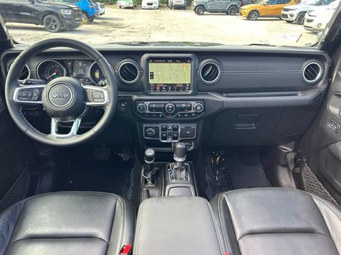 Used 2022 Jeep Wrangler Unlimited Sahara w/ Safety Group AWD/4WD image 37