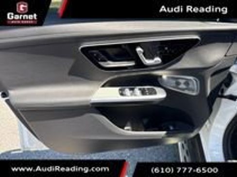 Used 2023 Mercedes-Benz GLC 300 4MATIC image 11