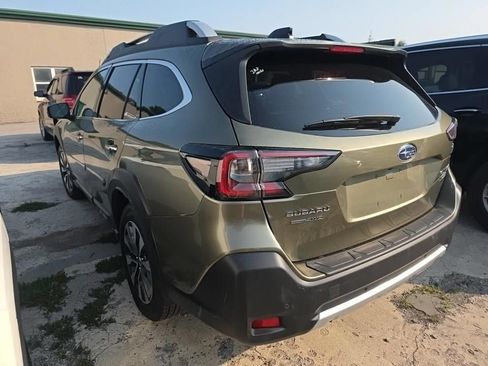 Used 2023 Subaru Outback Touring AWD/4WD image 16