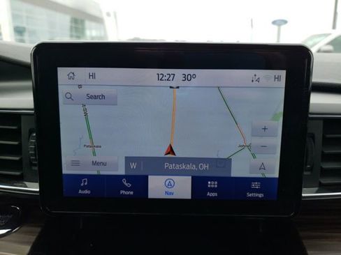 Used 2022 Ford Explorer Limited w/ Equipment Group 301A image 25