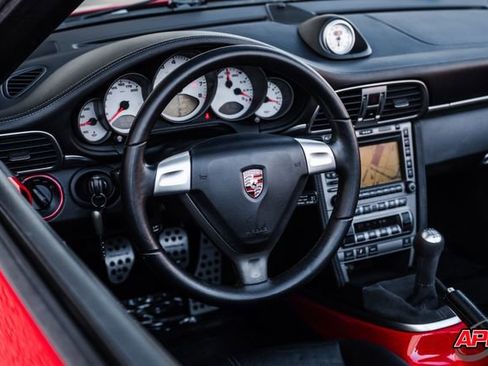 Used 2005 Porsche 911 Carrera S image 6