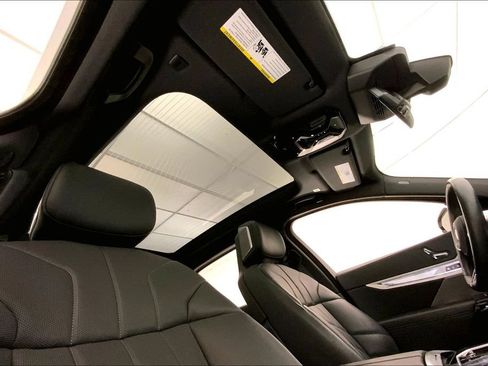 Certified 2023 BMW 760i xDrive AWD/4WD image 26