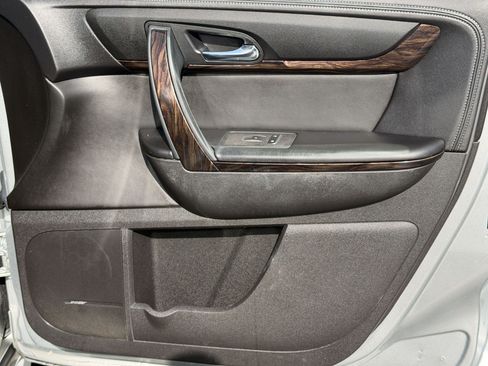 Used 2013 GMC Acadia Denali AWD/4WD image 33
