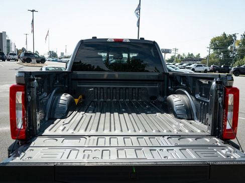 New 2026 Ford F250 XL w/ XL Off-Road Package AWD/4WD image 9