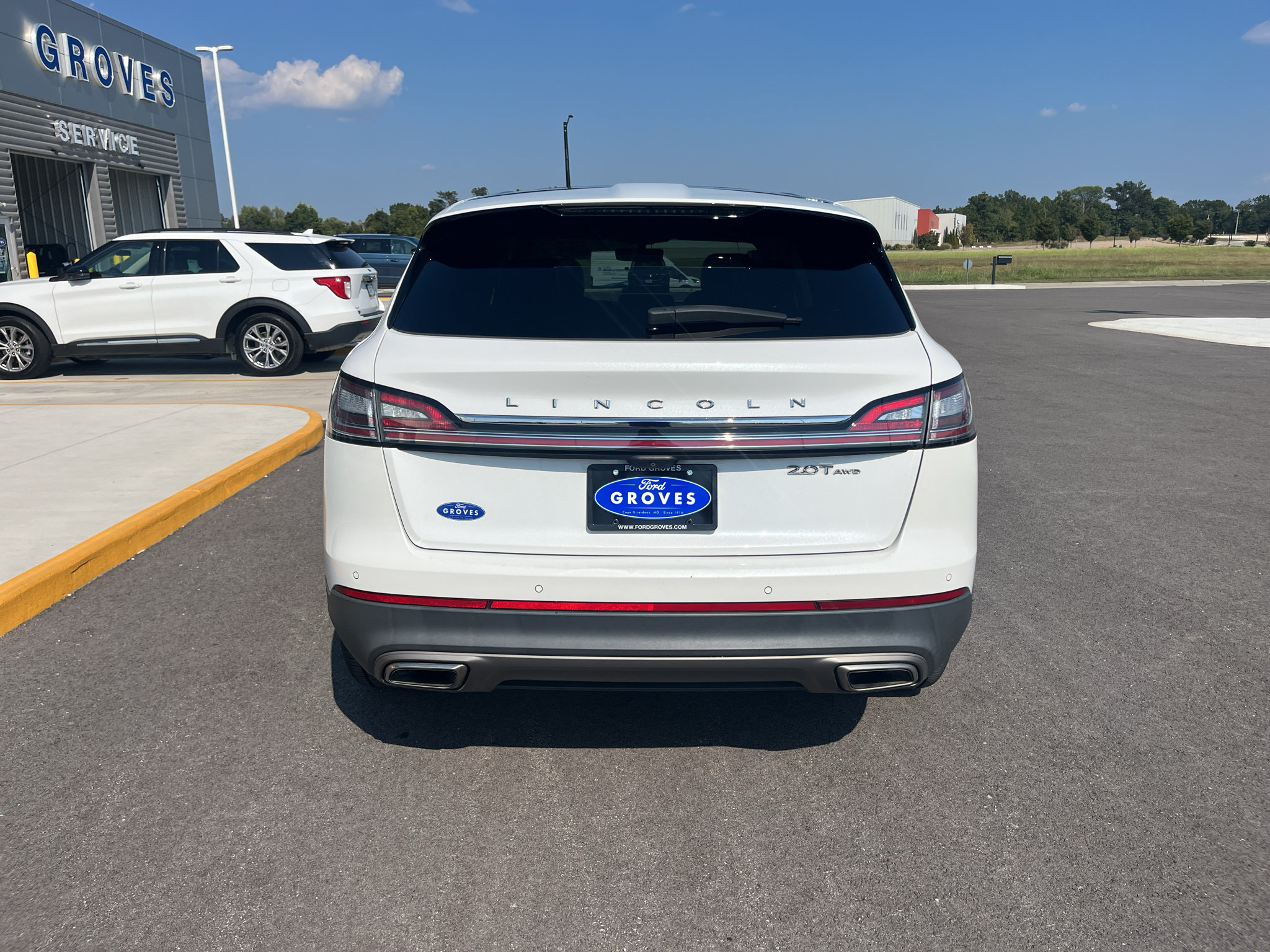 Used 2020 Lincoln Nautilus Reserve w/ Equipment Group 201A AWD/4WD image 6