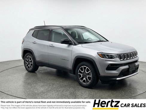 Used 2025 Jeep Compass Trailhawk image 1