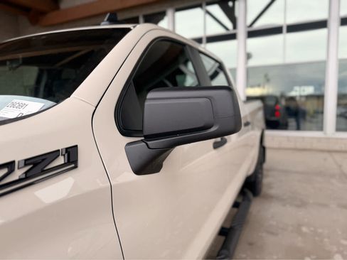 New 2026 Chevrolet Silverado 1500 Custom Trail Boss w/ LPO, Dark Essentials Package image 8