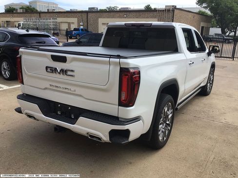 Used 2025 GMC Sierra 1500 Denali Ultimate image 5