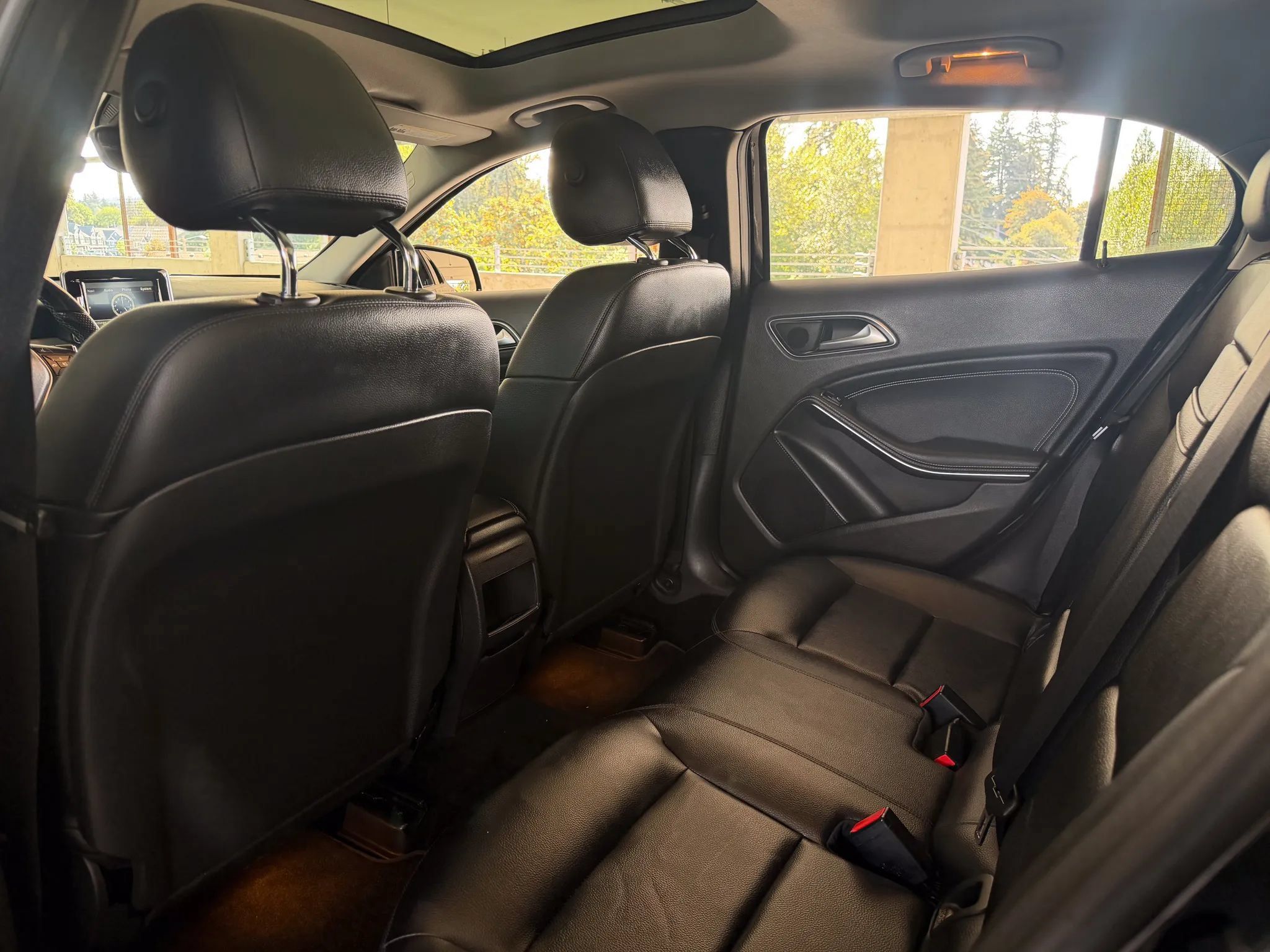 Used 2015 Mercedes-Benz GLA 250 4MATIC image 20
