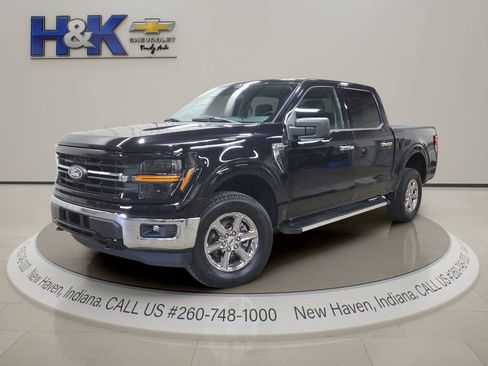 Used 2025 Ford F150 XLT w/ Equipment Group 301A Standard AWD/4WD image 3