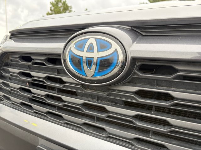 Used 2023 Toyota RAV4 XLE w/ Convenience Package AWD/4WD image 23