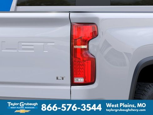 New 2026 Chevrolet Silverado 2500 LT w/ Z71 Chrome Sport Edition AWD/4WD image 11