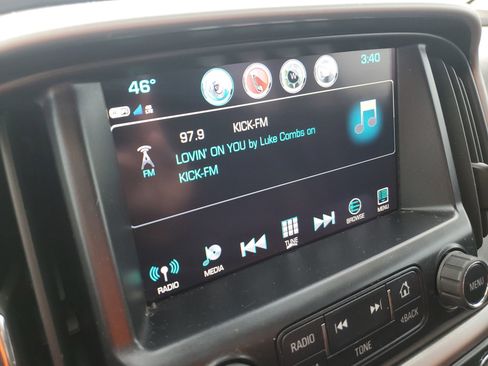 Used 2017 GMC Canyon SLT w/ Driver Alert Package image 21