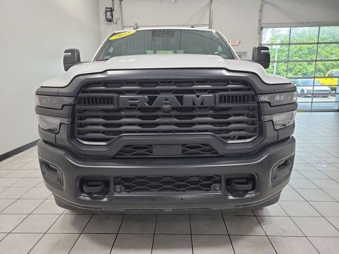 Used 2025 RAM 2500 Tradesman w/ Safety Group AWD/4WD image 7