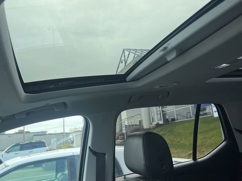 Used 2021 Chevrolet Traverse Premier w/ Redline Edition image 3