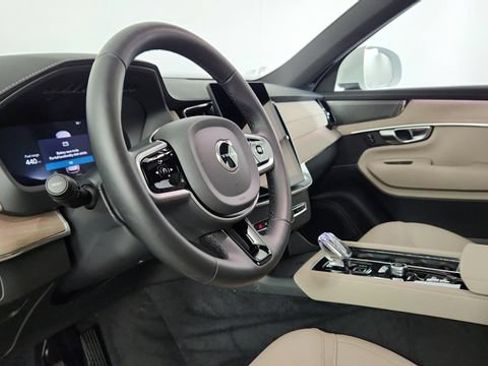 Certified 2026 Volvo XC90 B6 Plus w/ Protection Package Premier AWD/4WD image 12